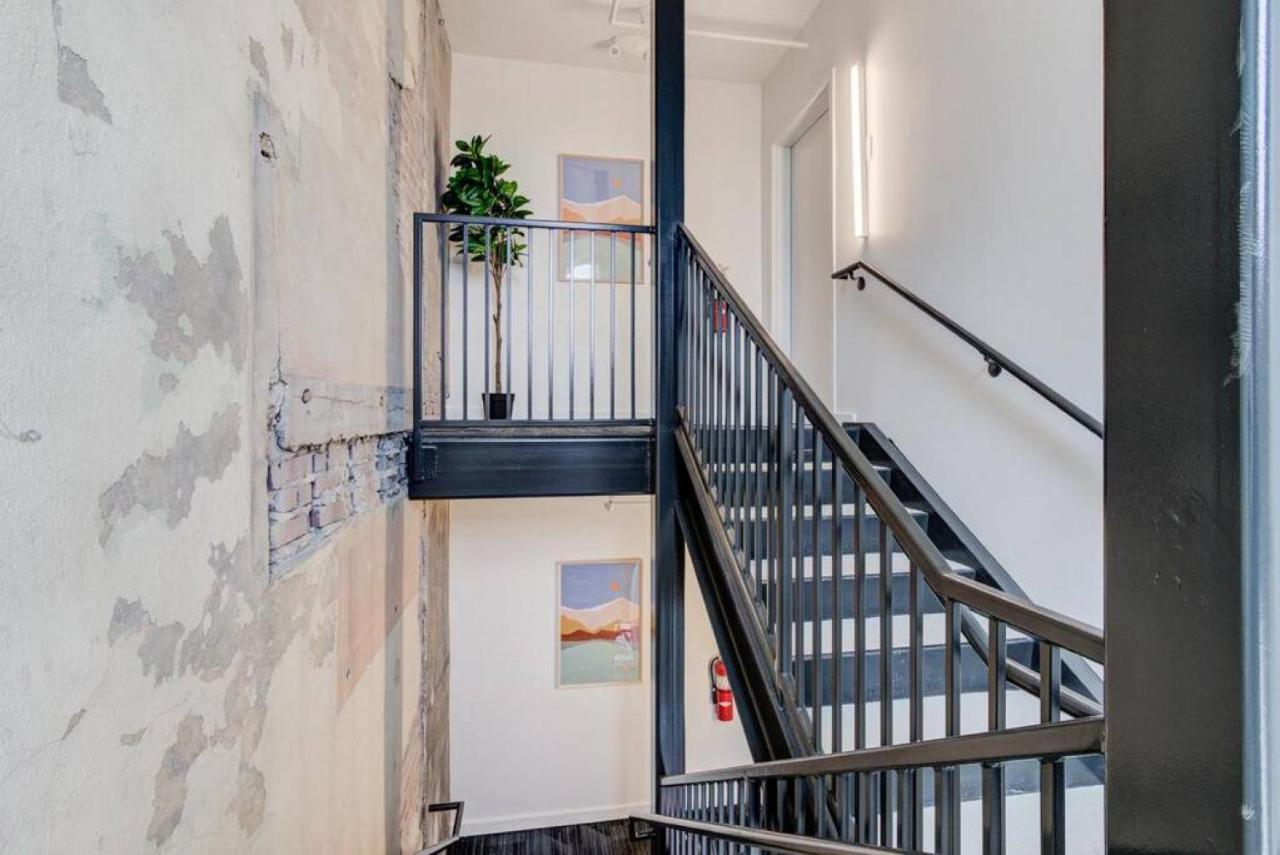 Historic Apartment In Prime Location Мемфис Екстериор снимка